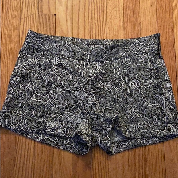 Express shorts - Picture 1 of 2